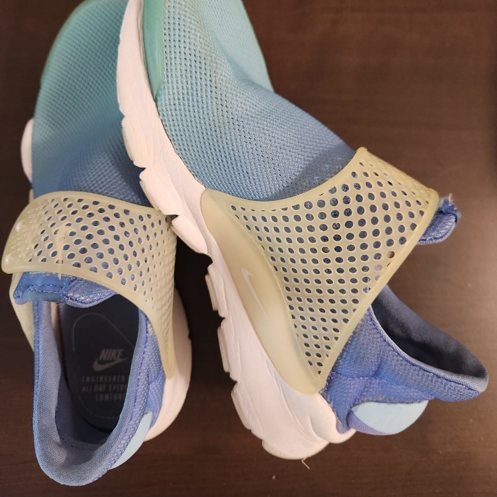 Nike shoes